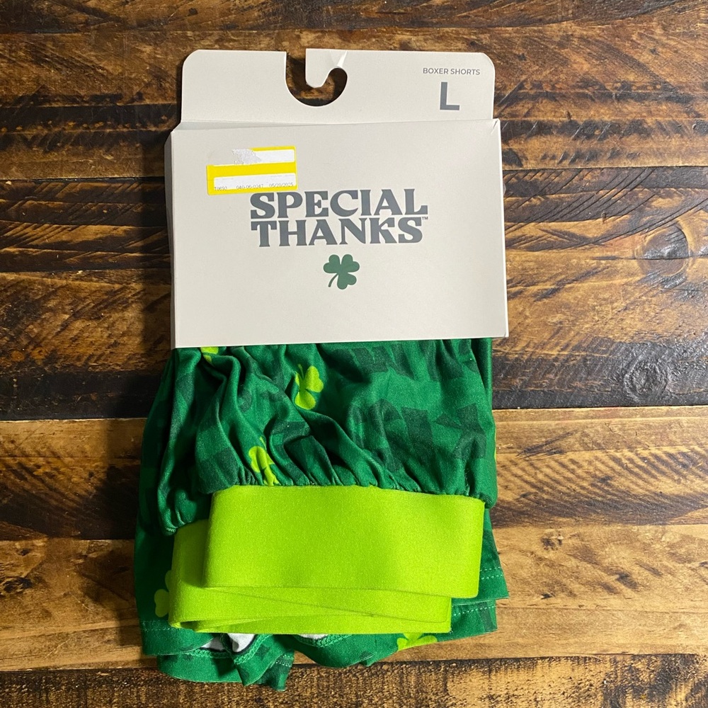 Special Thanks Men's Boxer Shorts St. Patrick's Day Pinch Me Kiss Me Green Large